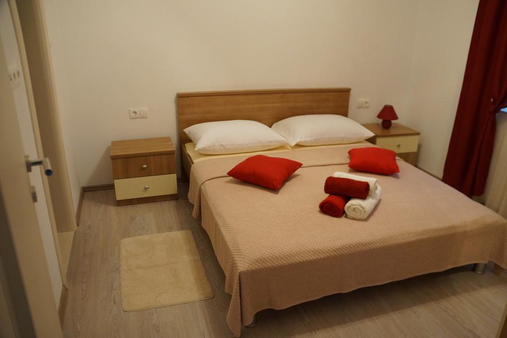 Apartments Kadulja تروغير الغرفة الصورة
